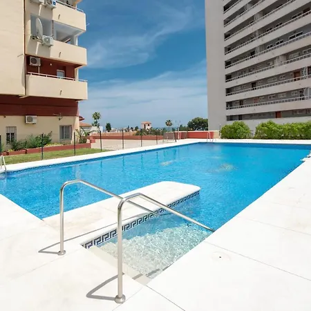 Апартаменты Fabulous Sunny Second Floor - Edificio Europark - Overlooking Gardens And Pools. *