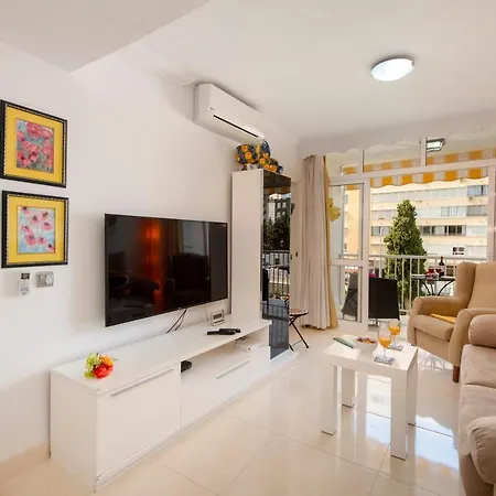 Fabulous Sunny Second Floor - Edificio Europark - Overlooking Gardens And Pools. Апартаменты Бенальмадена
